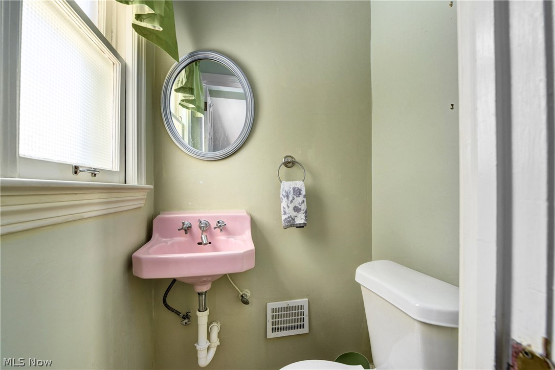 4209 Bushnell Road University Heights, OH 44118 - Photo 24 of 35 Gallery Image 24