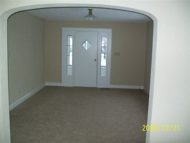 3427 Main Street Anderson, IN 46013 - Photo 4 of 5 Gallery Image 4