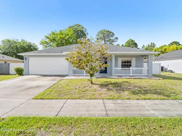 $379,900 | 5551 Cinnamon Fern Boulevard, Cocoa, FL 32927