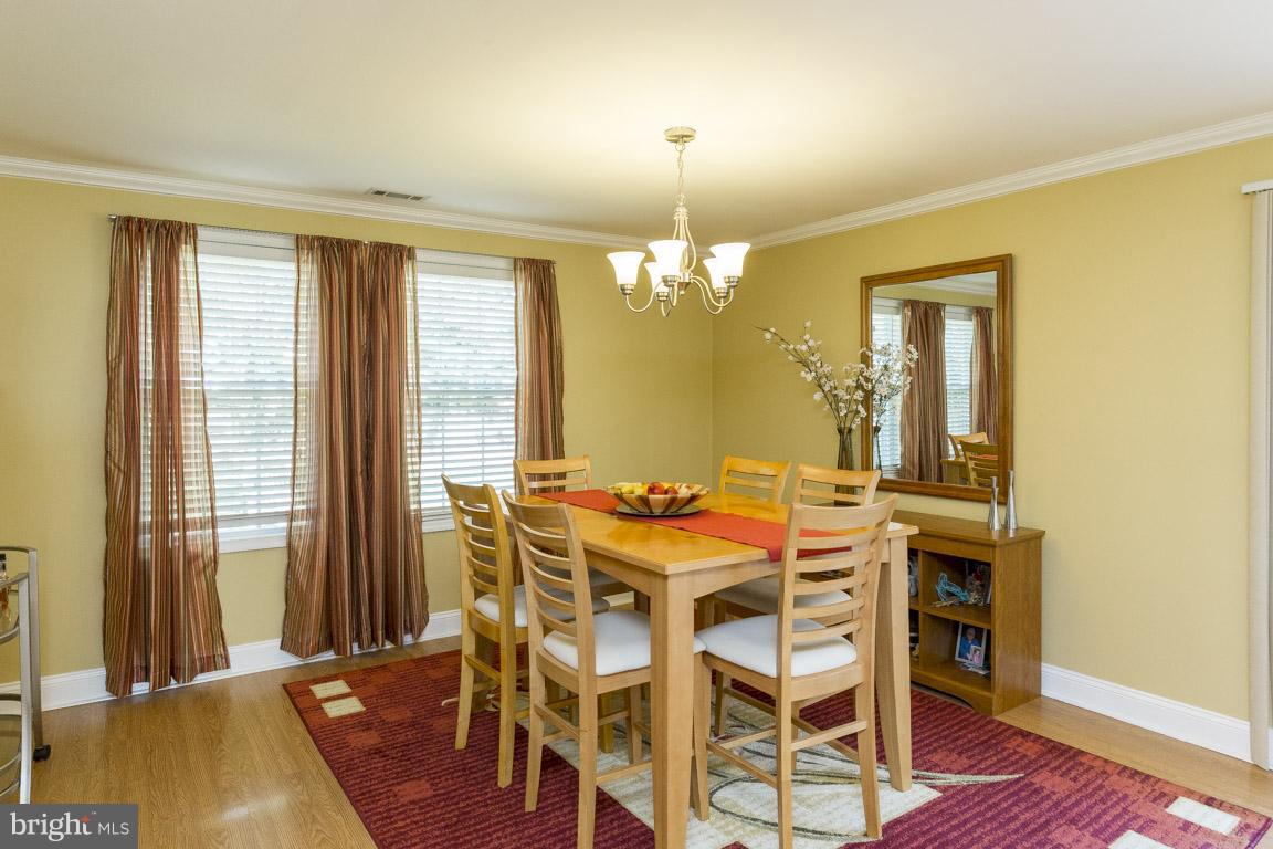 166 Magnolia Road Sterling, VA 20164 - Photo 14 of 28 Dining Room