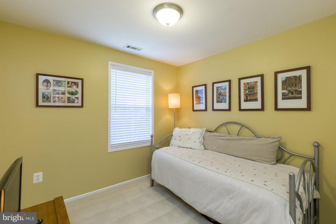 166 Magnolia Road Sterling, VA 20164 - Photo 20 of 28 Bedroom