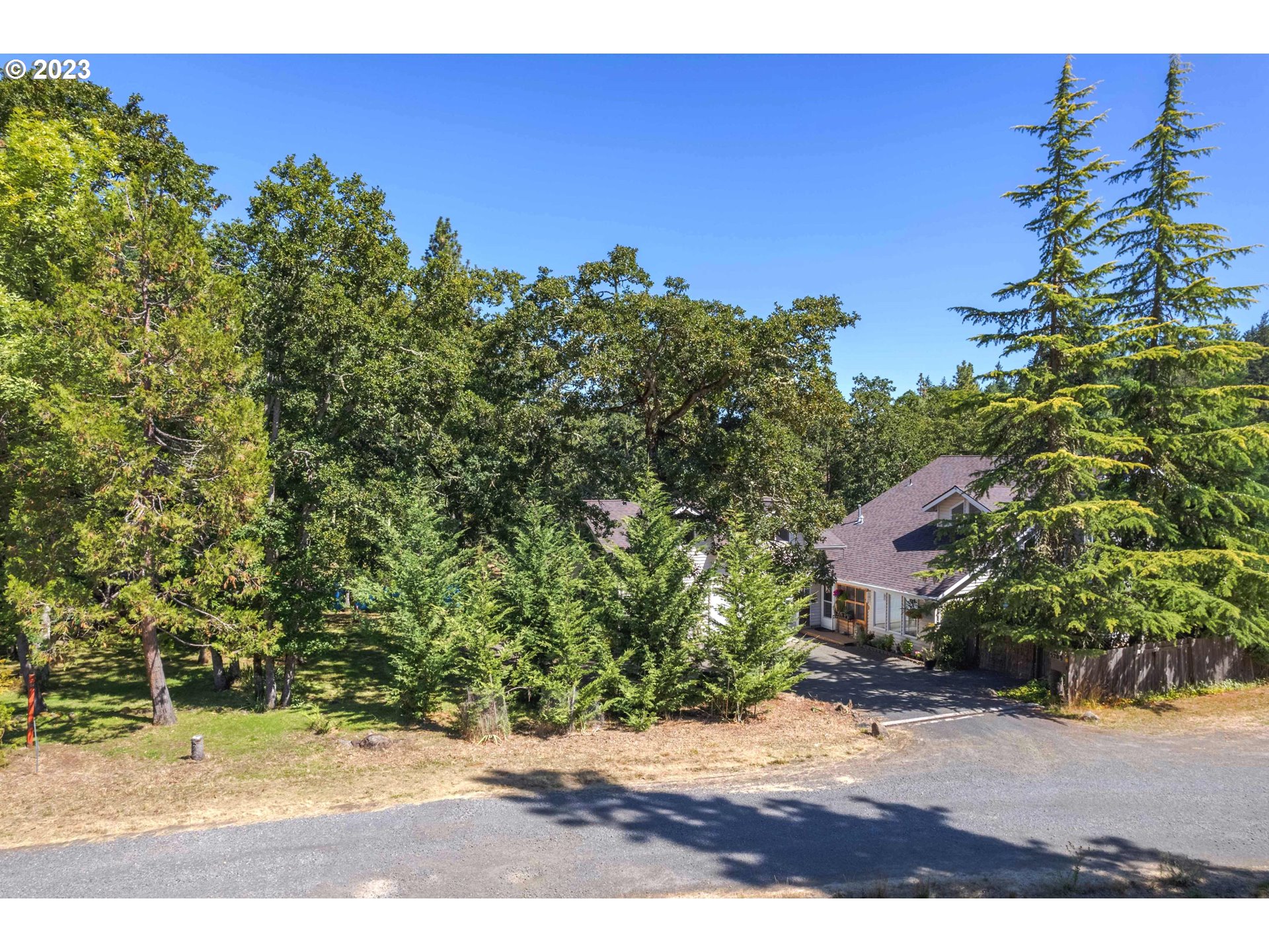 5209 Fox Hollow Road Eugene, OR 97405 - Photo 2 of 48 Property Entrance