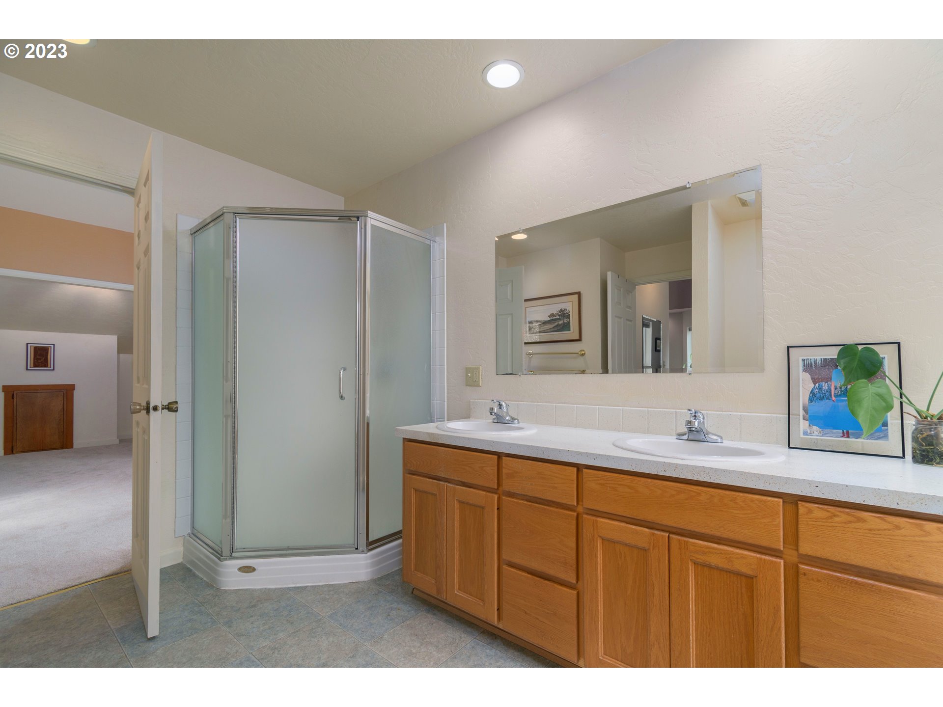 5209 Fox Hollow Road Eugene, OR 97405 - Photo 22 of 48 Bathroom