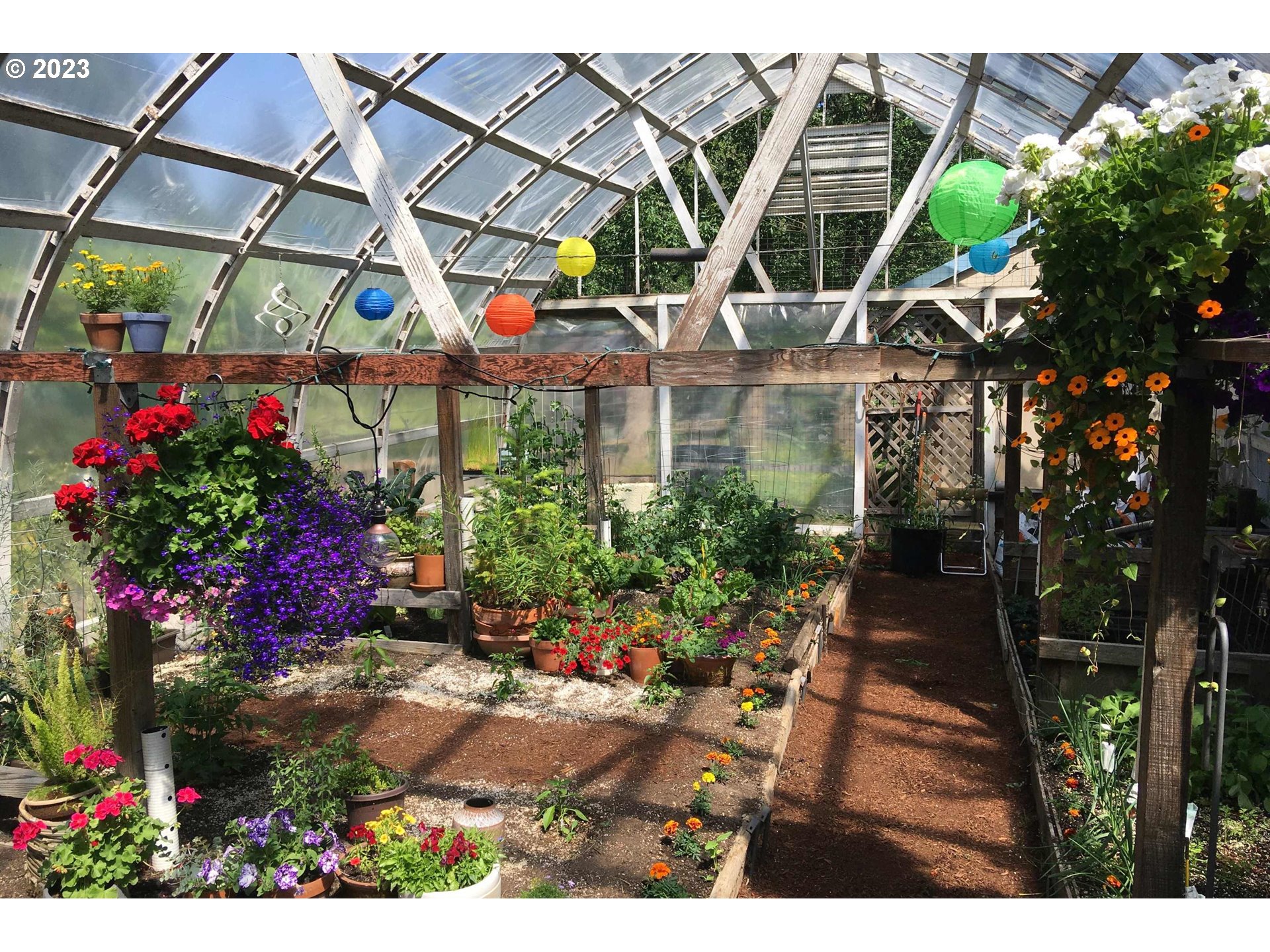 5209 Fox Hollow Road Eugene, OR 97405 - Photo 33 of 48 Greenhouse