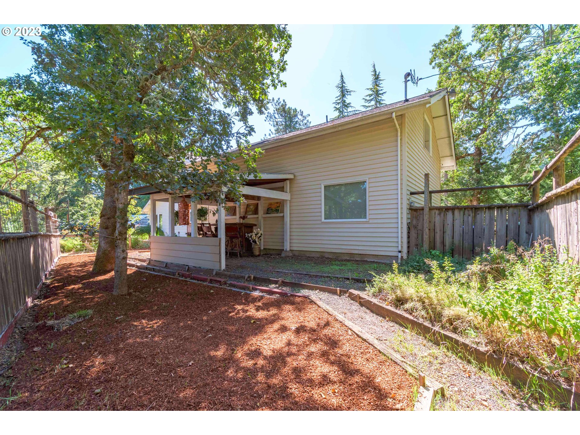 5209 Fox Hollow Road Eugene, OR 97405 - Photo 41 of 48 Yard