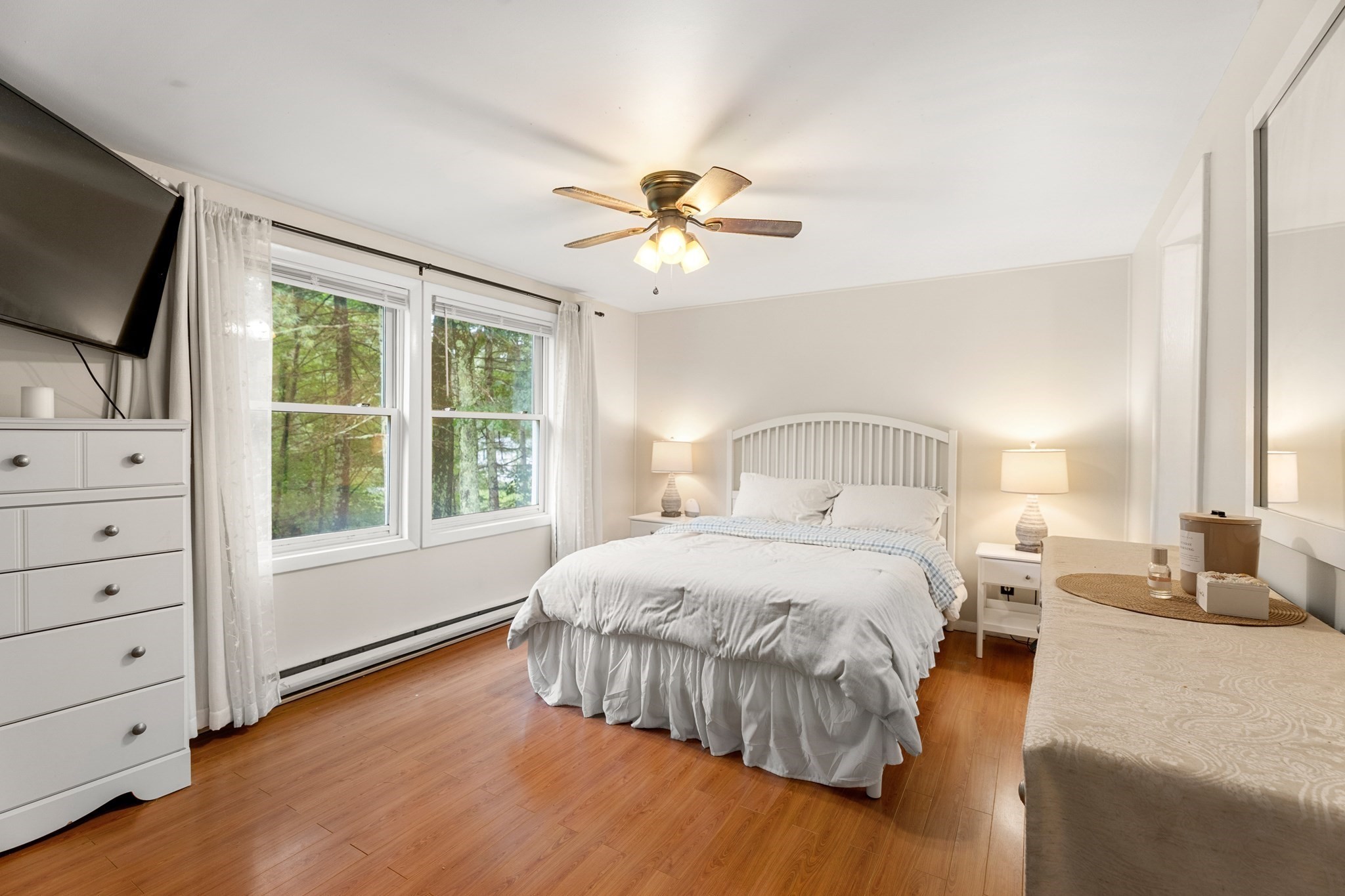 41 Woodland Road Uxbridge, MA 01569 - Photo 14 of 31 Gallery Image 14