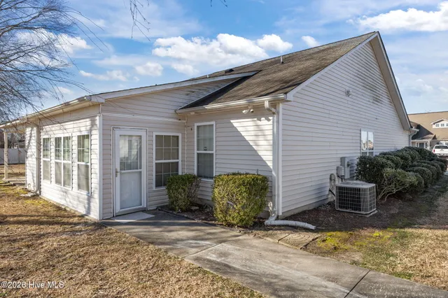 $205,000 | 2552 Saddleback Drive, Unit A, Winterville, NC 28590