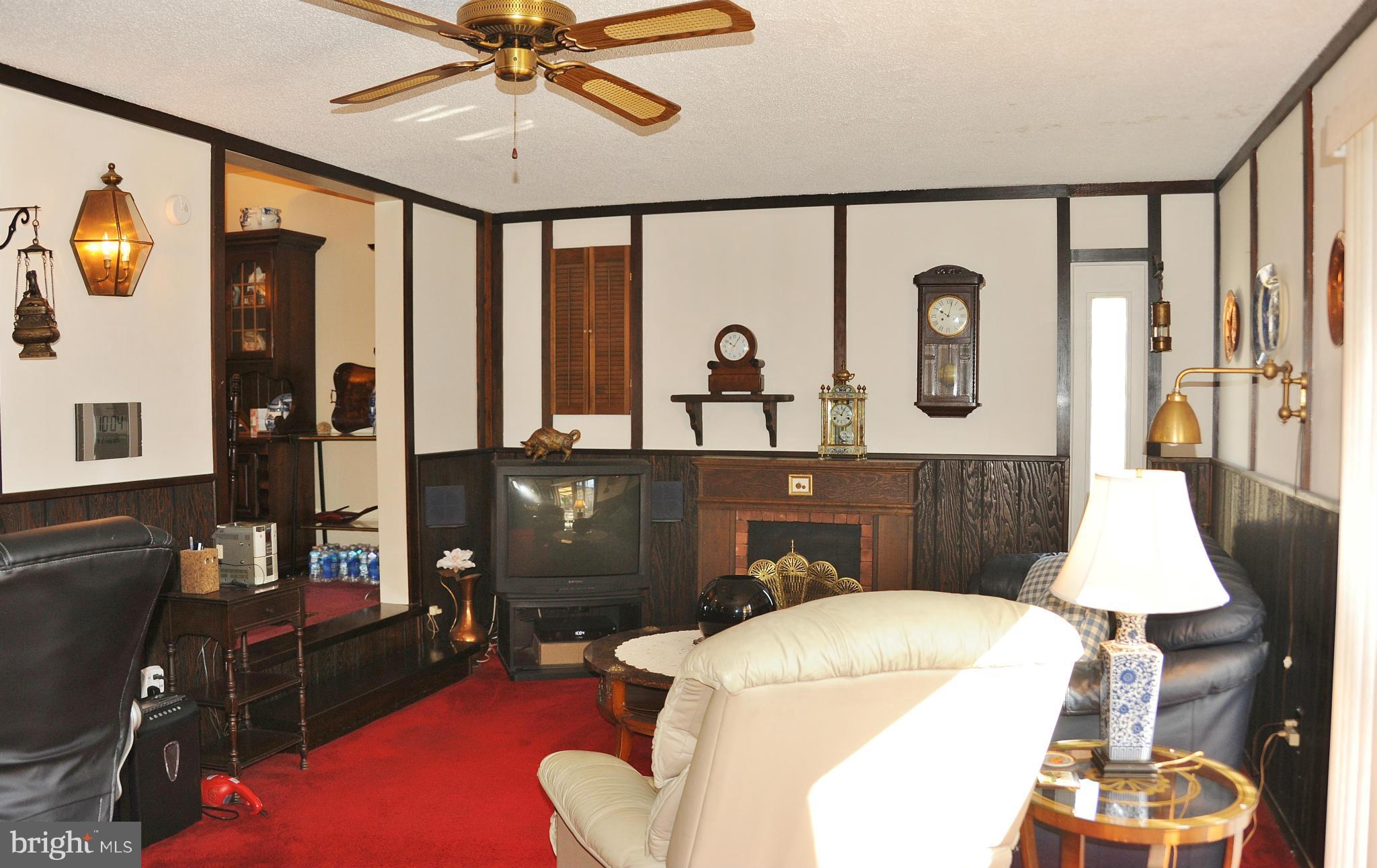 6105 Frontier Drive Springfield, VA 22150 - Photo 14 of 27 Family Room