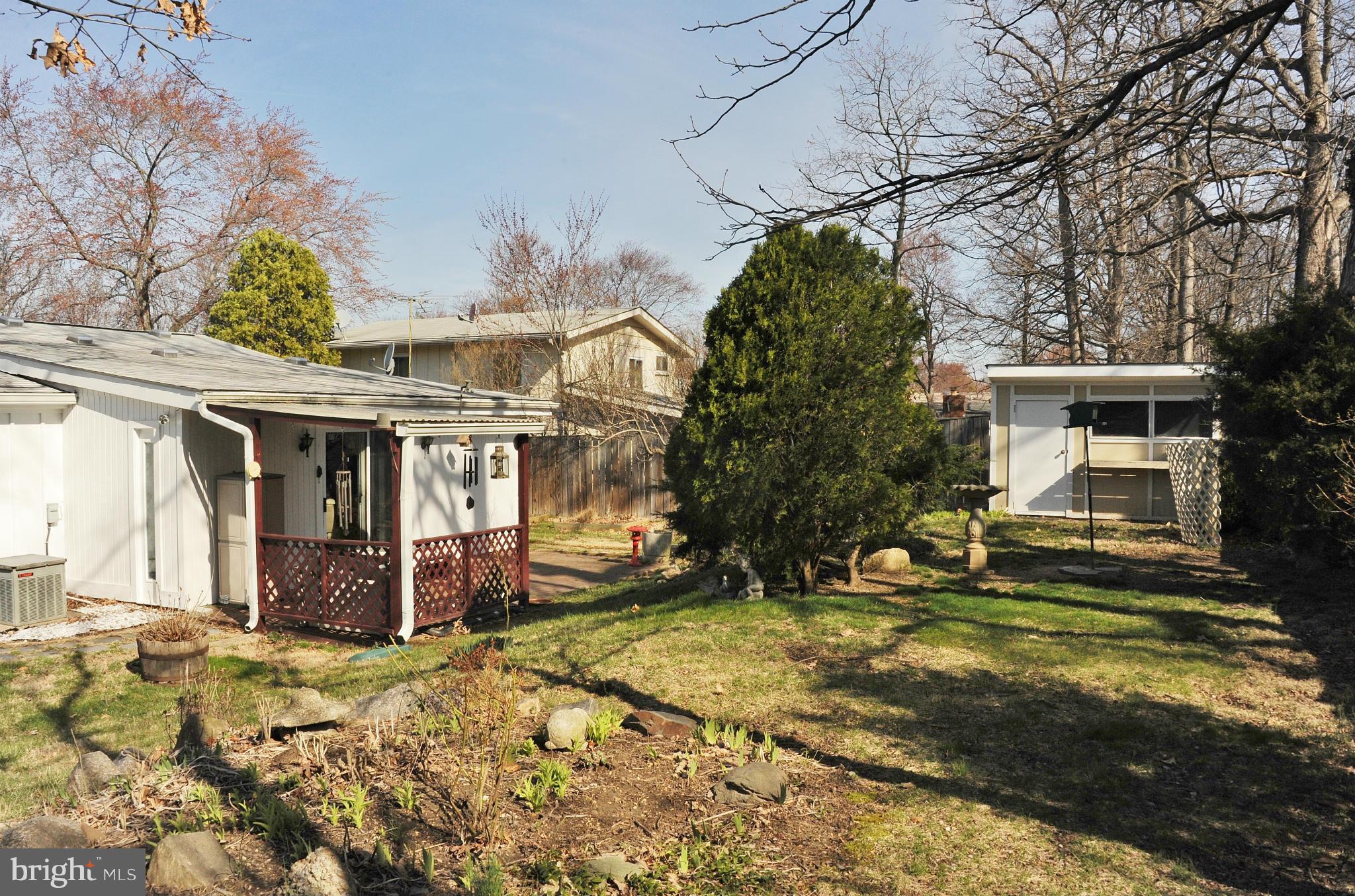 6105 Frontier Drive Springfield, VA 22150 - Photo 27 of 27 Exterior (Rear)
