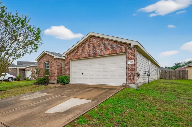 a view of outdoor space yard and front view of a house
