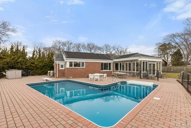 $1,680,000 | 66 Davison Lane East, West Islip, NY 11795