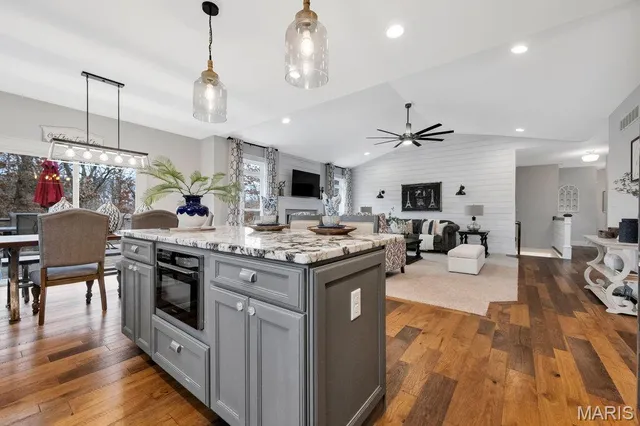 $549,900 | 280 Whitetail Lane, Warrenton, MO 63383