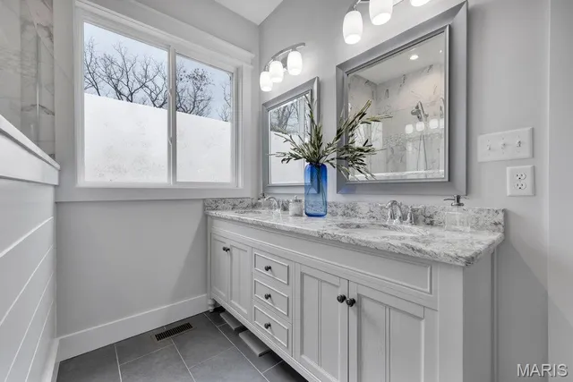 $549,900 | 280 Whitetail Lane, Warrenton, MO 63383