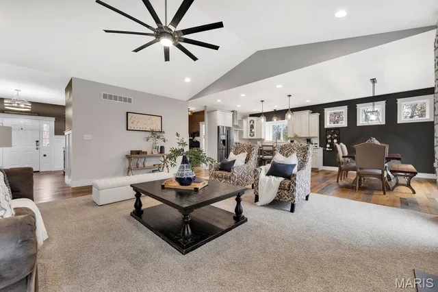 $549,900 | 280 Whitetail Lane, Warrenton, MO 63383