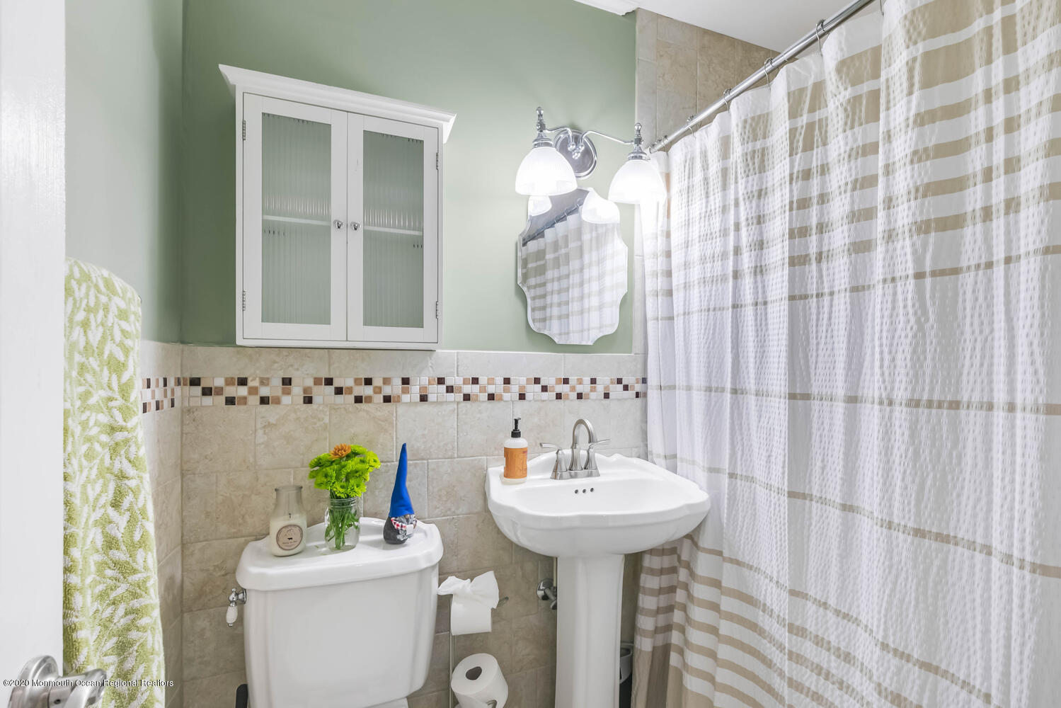 22 Thorne Place Middletown, NJ 07748 - Photo 24 of 47 Full Bath