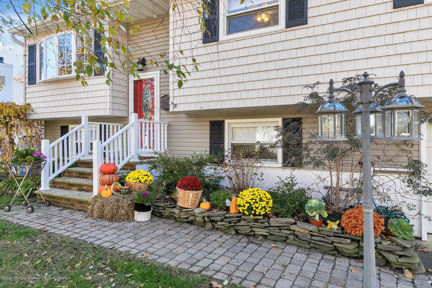 22 Thorne Place Middletown, NJ 07748 - Photo 46 of 47 Walkway