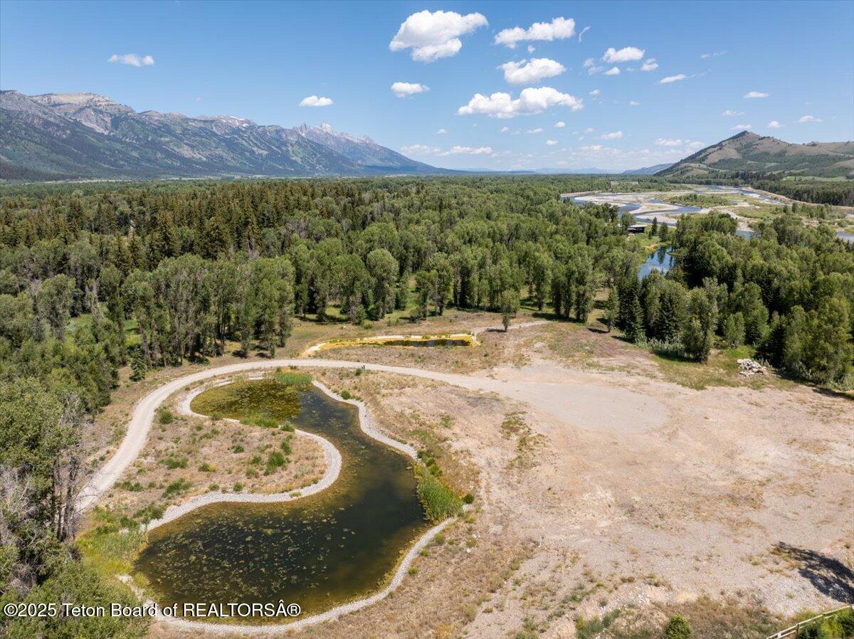4260 River Springs Drive Wilson, WY 83014 - Photo 4 of 15 Building Area + Pond