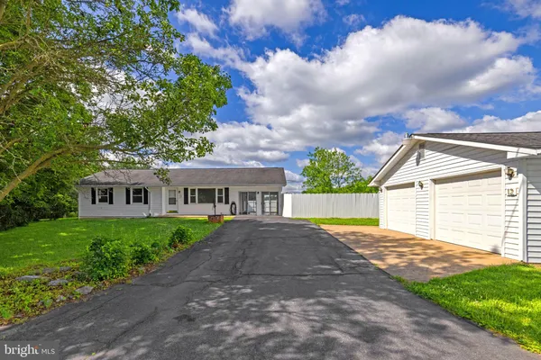 $320,000 | 12 Homestead Lane, Ranson, WV 25438