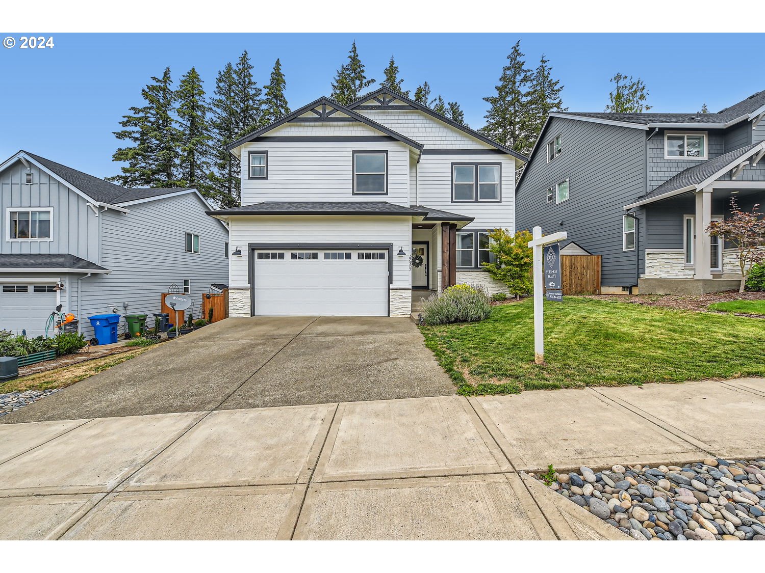 37987 Juniper Street Sandy, OR 97055 - Photo 1 of 28 Gallery Image 1