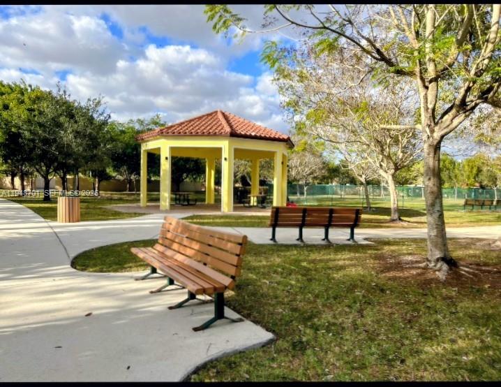 17548 Southwest Sw Miami, FL 33131 - Photo 18 of 18