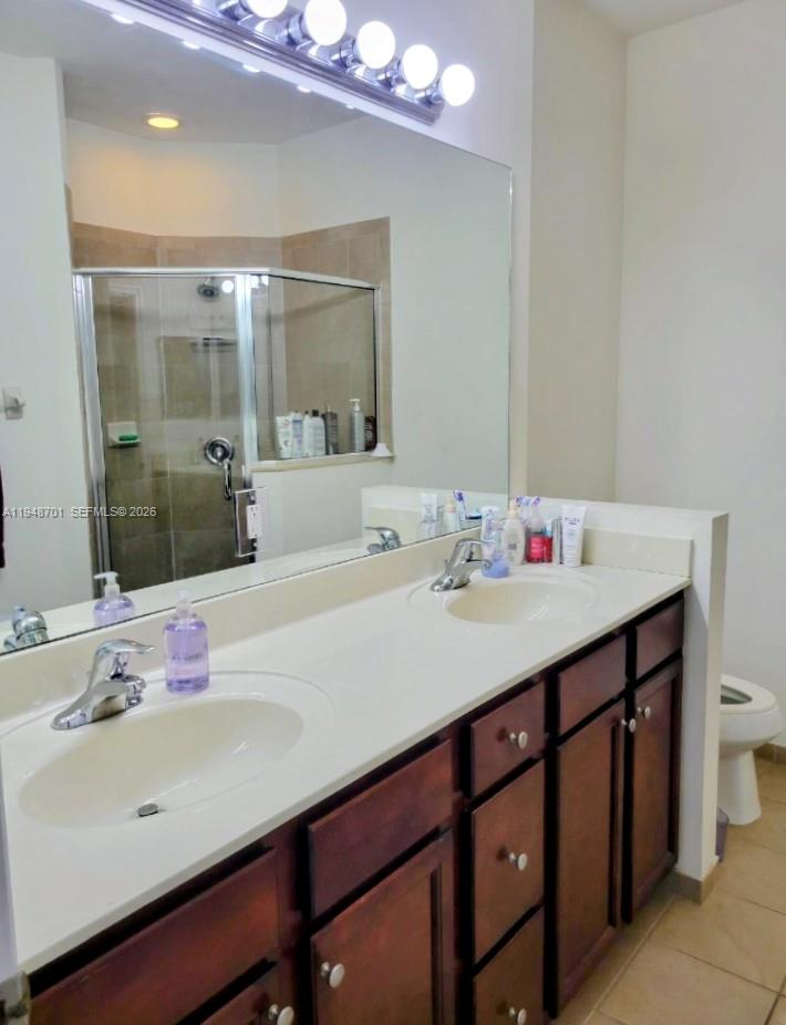 17548 Southwest Sw Miami, FL 33131 - Photo 7 of 18