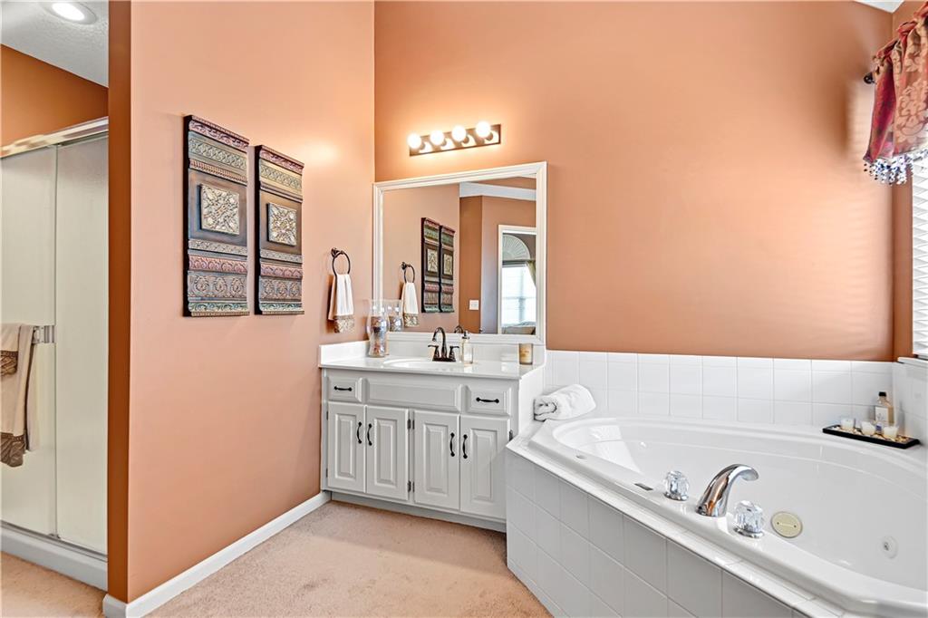 13254 Reeder Street Overland Park, KS 66213 - Photo 26 of 43