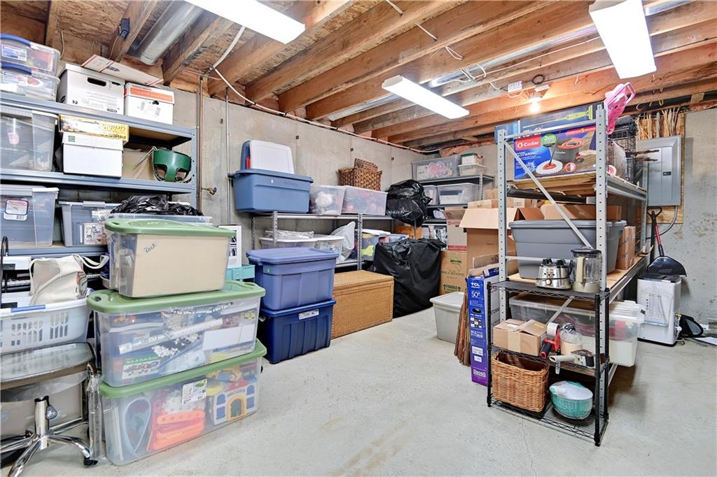 13254 Reeder Street Overland Park, KS 66213 - Photo 33 of 43