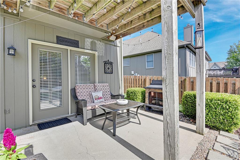 13254 Reeder Street Overland Park, KS 66213 - Photo 34 of 43