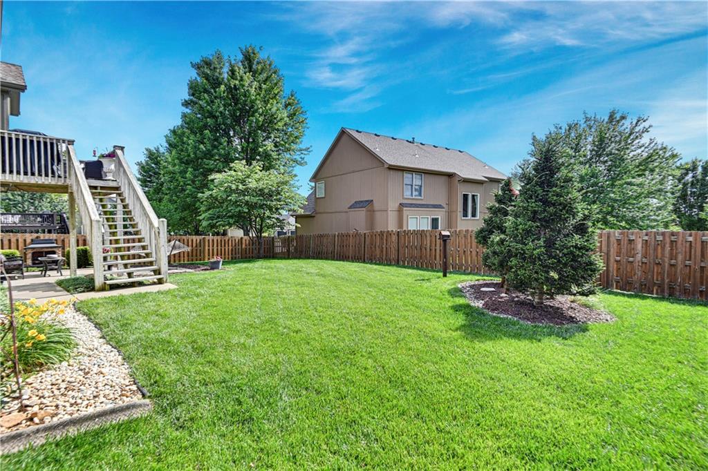 13254 Reeder Street Overland Park, KS 66213 - Photo 38 of 43