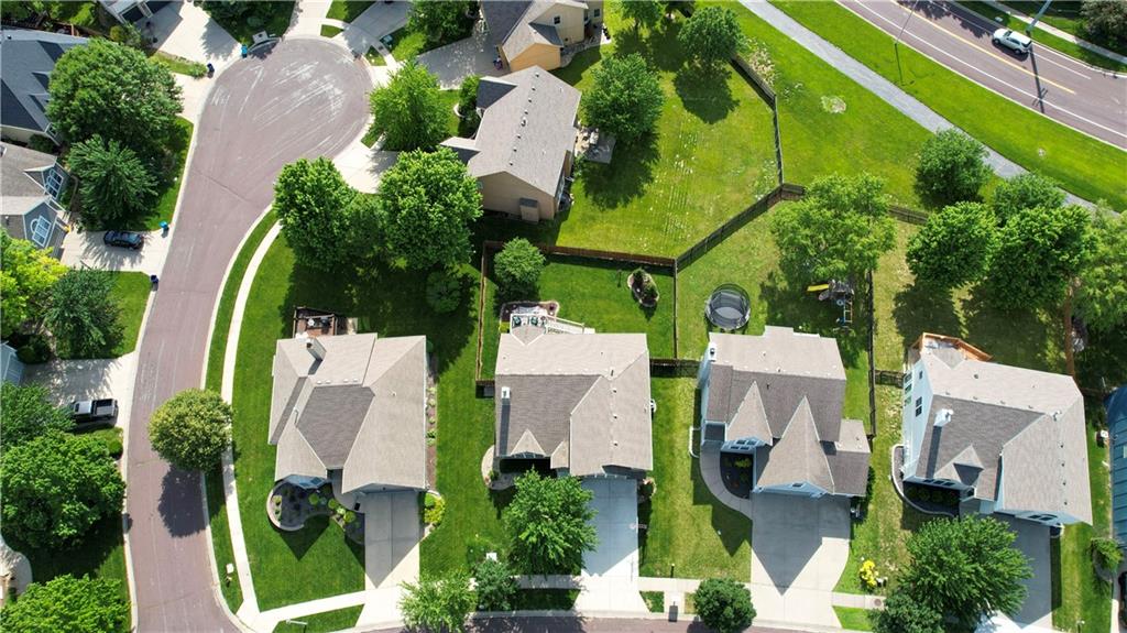 13254 Reeder Street Overland Park, KS 66213 - Photo 41 of 43