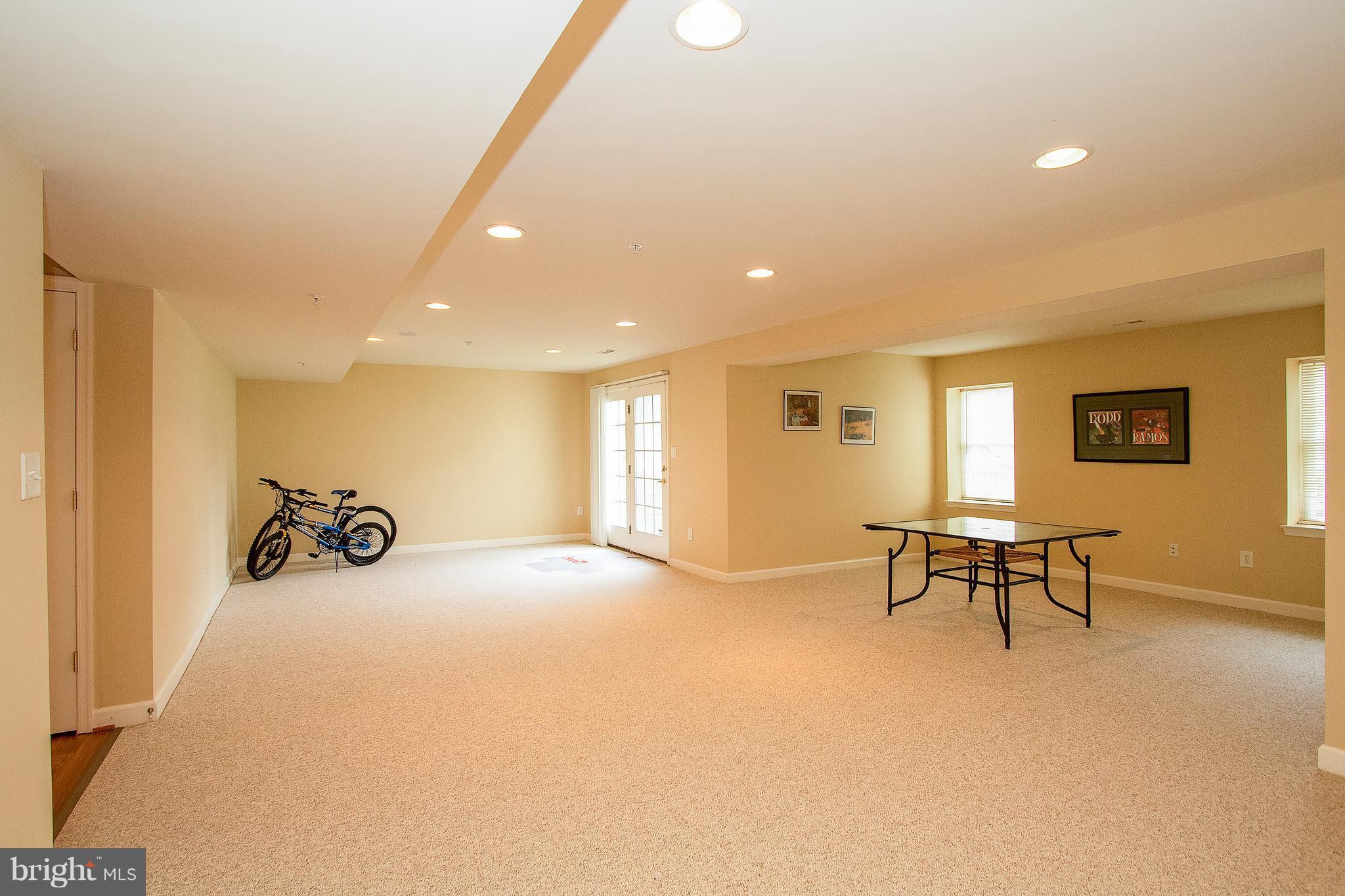 13905 Bromfield Road Germantown, MD 20874 - Photo 25 of 30 Basement