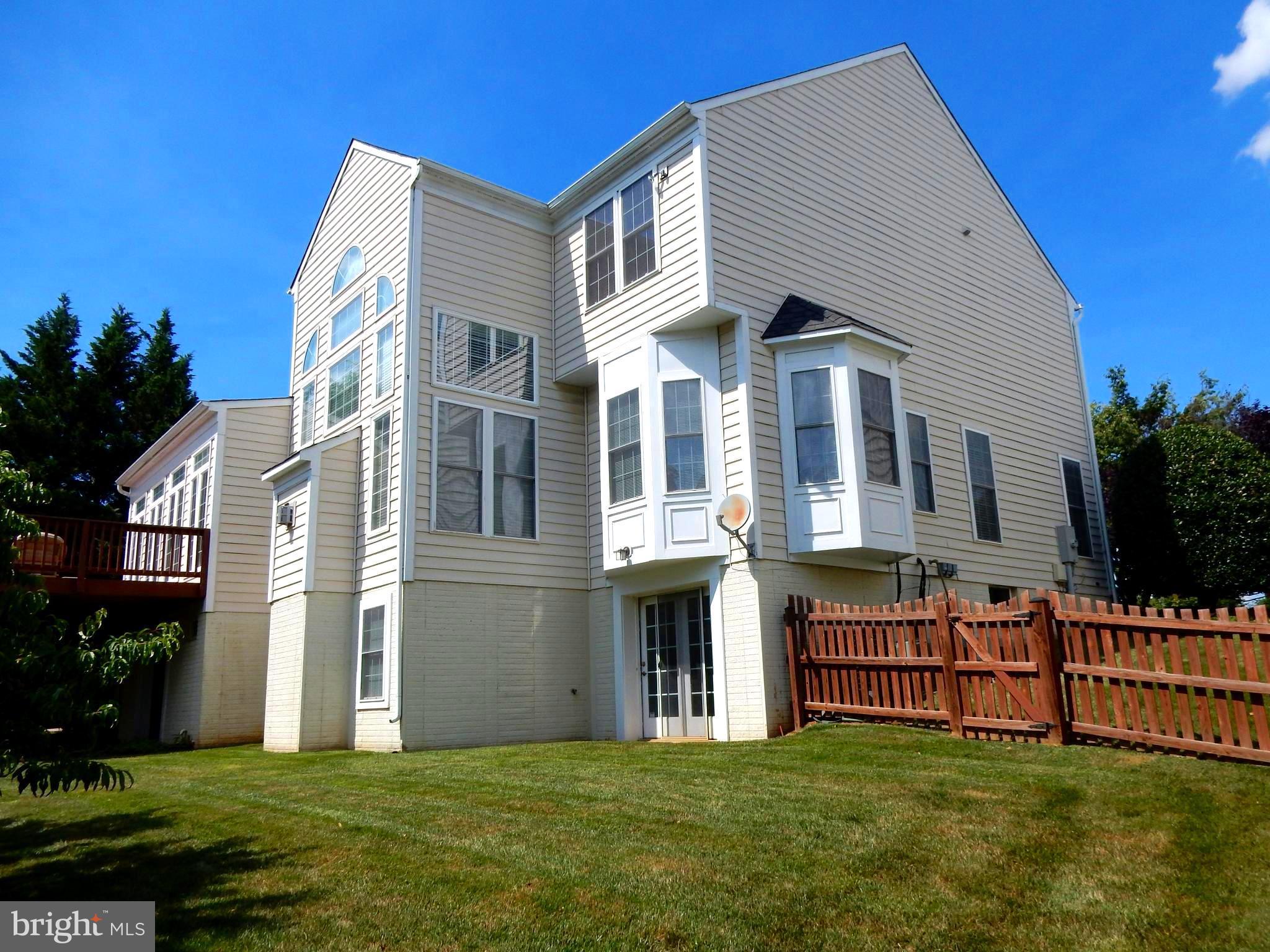 13905 Bromfield Road Germantown, MD 20874 - Photo 29 of 30 Exterior (Rear)