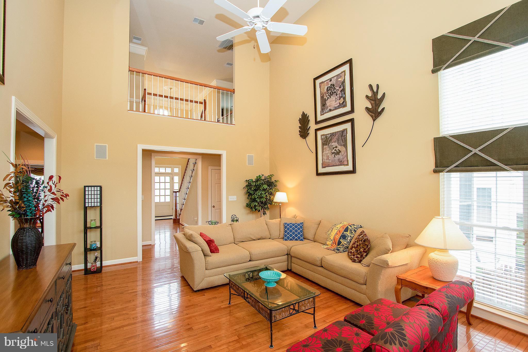 13905 Bromfield Road Germantown, MD 20874 - Photo 6 of 30 Family Room