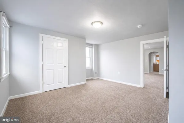 $1,600 | 211 Front Street, Unit 2, Fieldsboro, NJ 08505