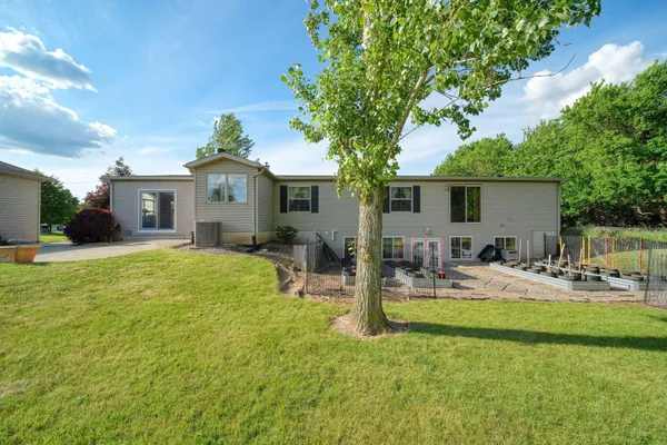 $449,900 | 13465 Horning Road, Brooklyn, MI 49230