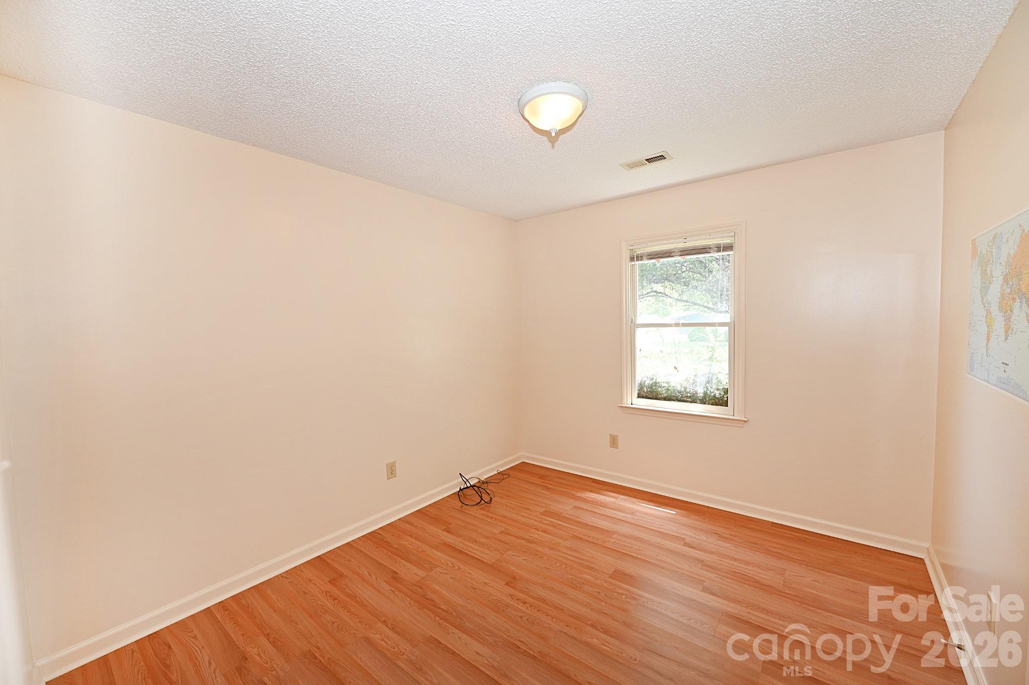 4445 Sulphur Springs Road Northeast Hickory, NC 28601 - Photo 19 of 34