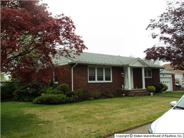 166 Radcliff Road Staten Island, NY 10305 - Photo 3 of 5 Additional Photo