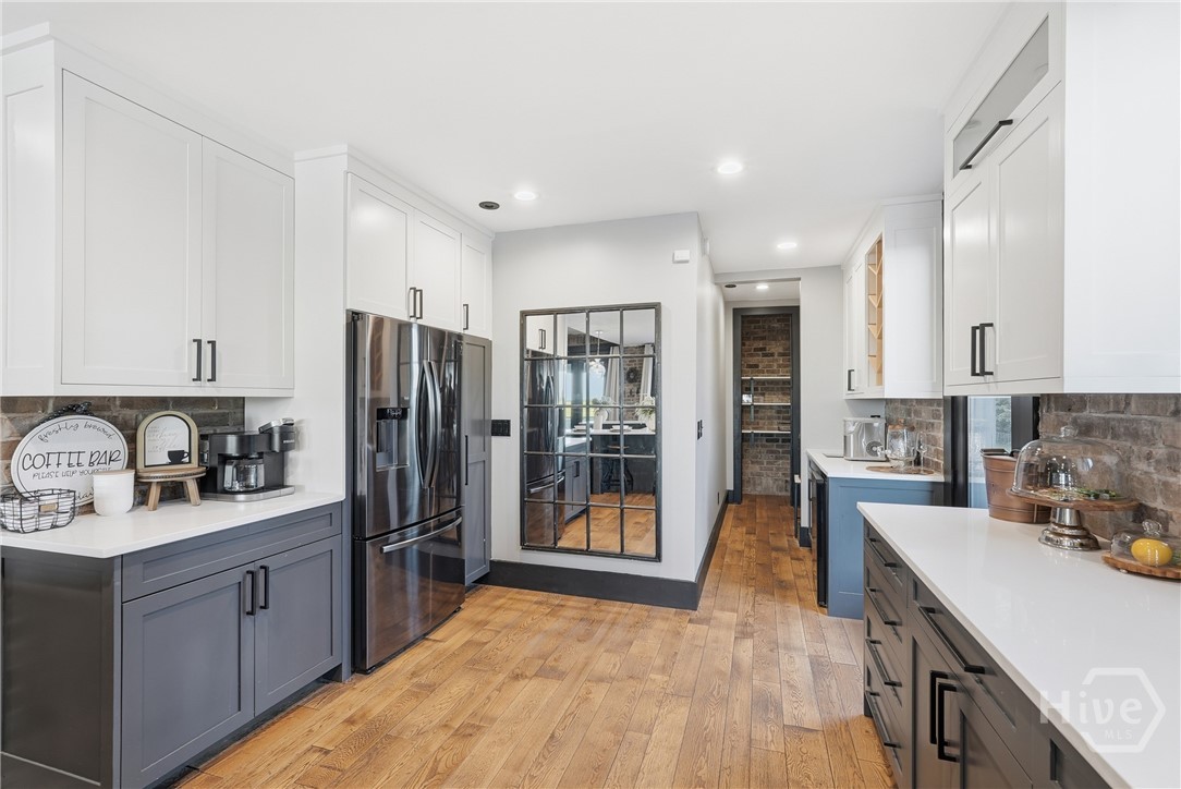 715 East 1st Street Midway, GA 31320 - Photo 13 of 42 Scullery for Extra Prep, Coffee Bar