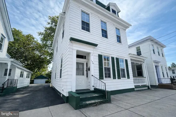 $1,450 | 190 7th Street, Unit 1, Salem, NJ 08079