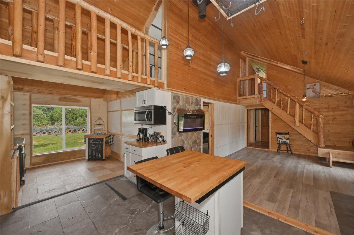 2751 East Milchesky Road Foxboro, WI 54836 - Photo 1 of 42 Gallery Image 1