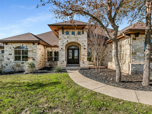$839,900 | 121 Wagon Gap Court, Bastrop, TX 78602