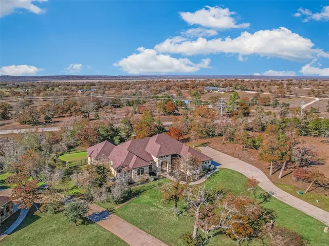 $839,900 | 121 Wagon Gap Court, Bastrop, TX 78602