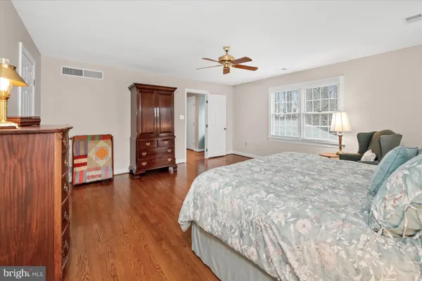 $889,900 | 12 Larchmont Court, Hockessin, DE 19707