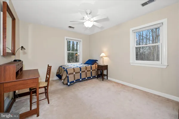 $889,900 | 12 Larchmont Court, Hockessin, DE 19707