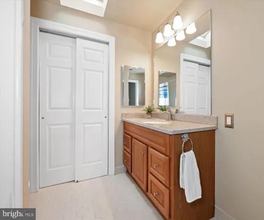 $889,900 | 12 Larchmont Court, Hockessin, DE 19707