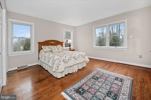 $889,900 | 12 Larchmont Court, Hockessin, DE 19707