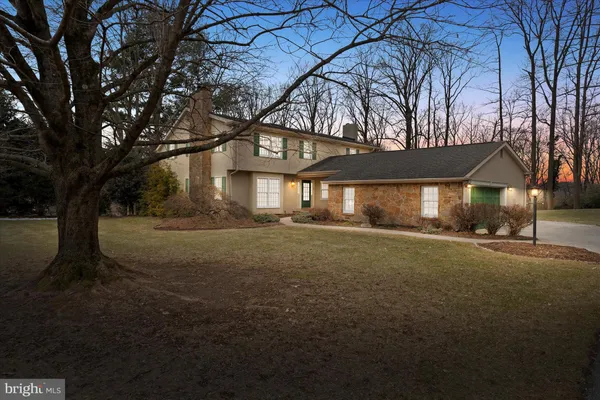 $889,900 | 12 Larchmont Court, Hockessin, DE 19707