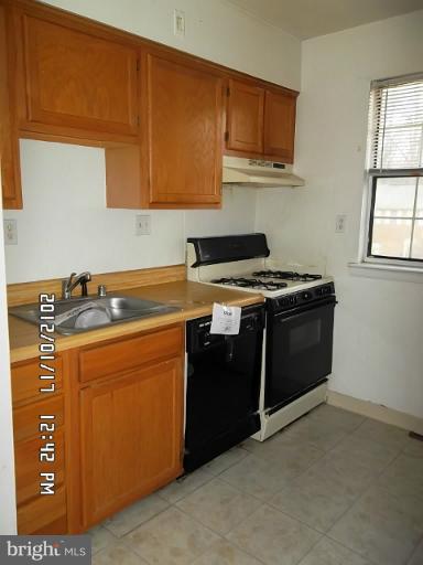 8038 Sandy Spring Road, Unit 8038 Laurel, MD 20707 - Photo 9 of 15 Kitchen