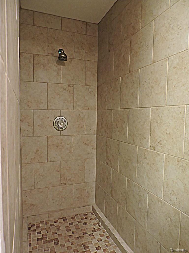 6627 Rustic Ridge Trail Grand Blanc, MI 48439 - Photo 30 of 51 DSCN3159.JPG