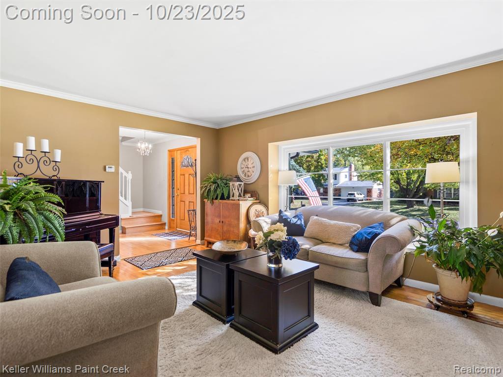 2152 Avoncrest Drive Rochester Hills, MI 48309 - Photo 4 of 42